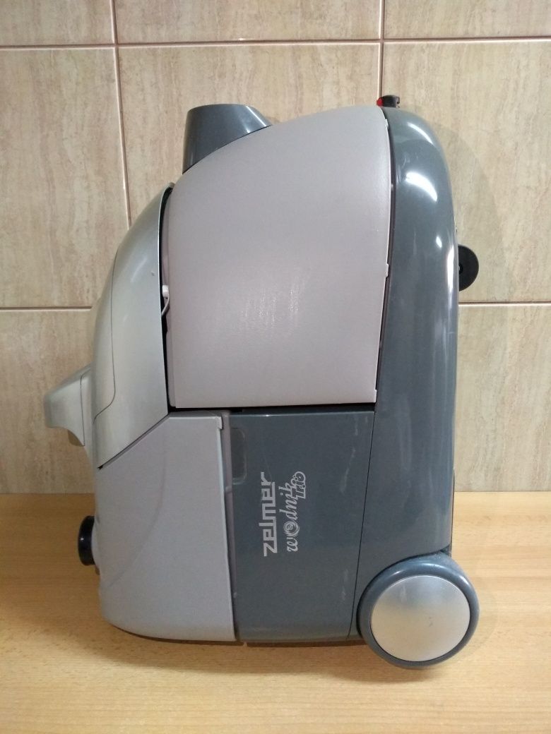 Odkurzacz Zelmer Wodnik Trio model 619.5.D5S