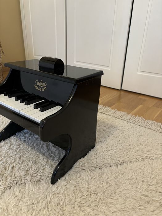 Piano infantil Preto