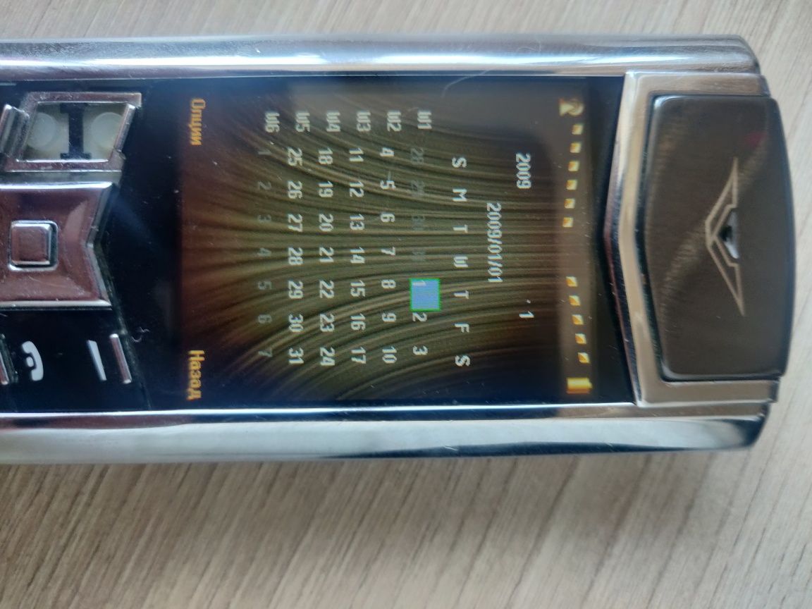 Телефон  Vertu Signature