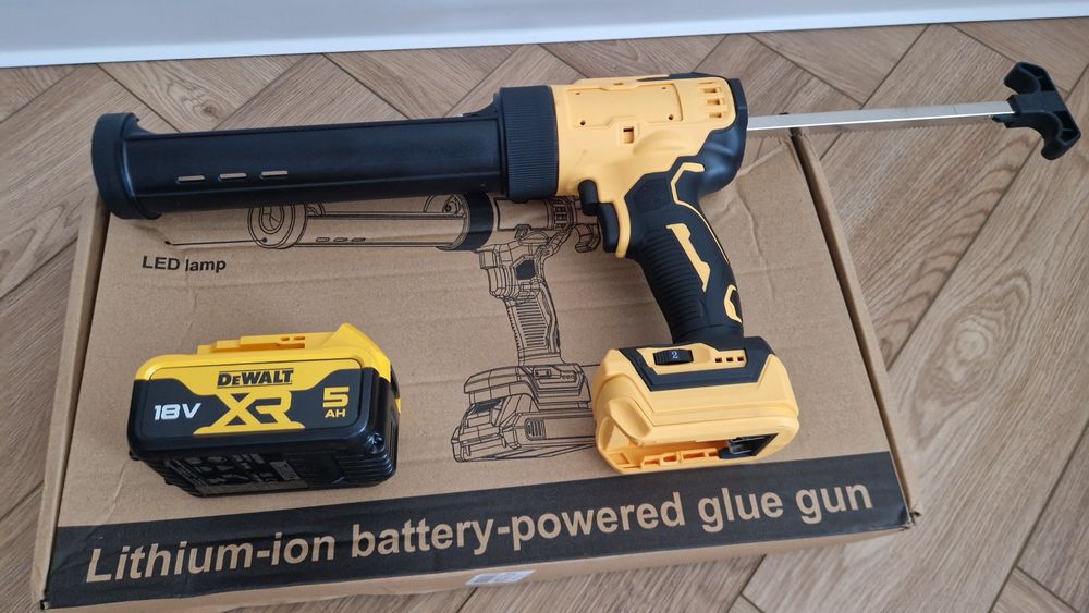 Akumulatorowy wyciskacz silikonu kleju DeWalt Makita Bosch