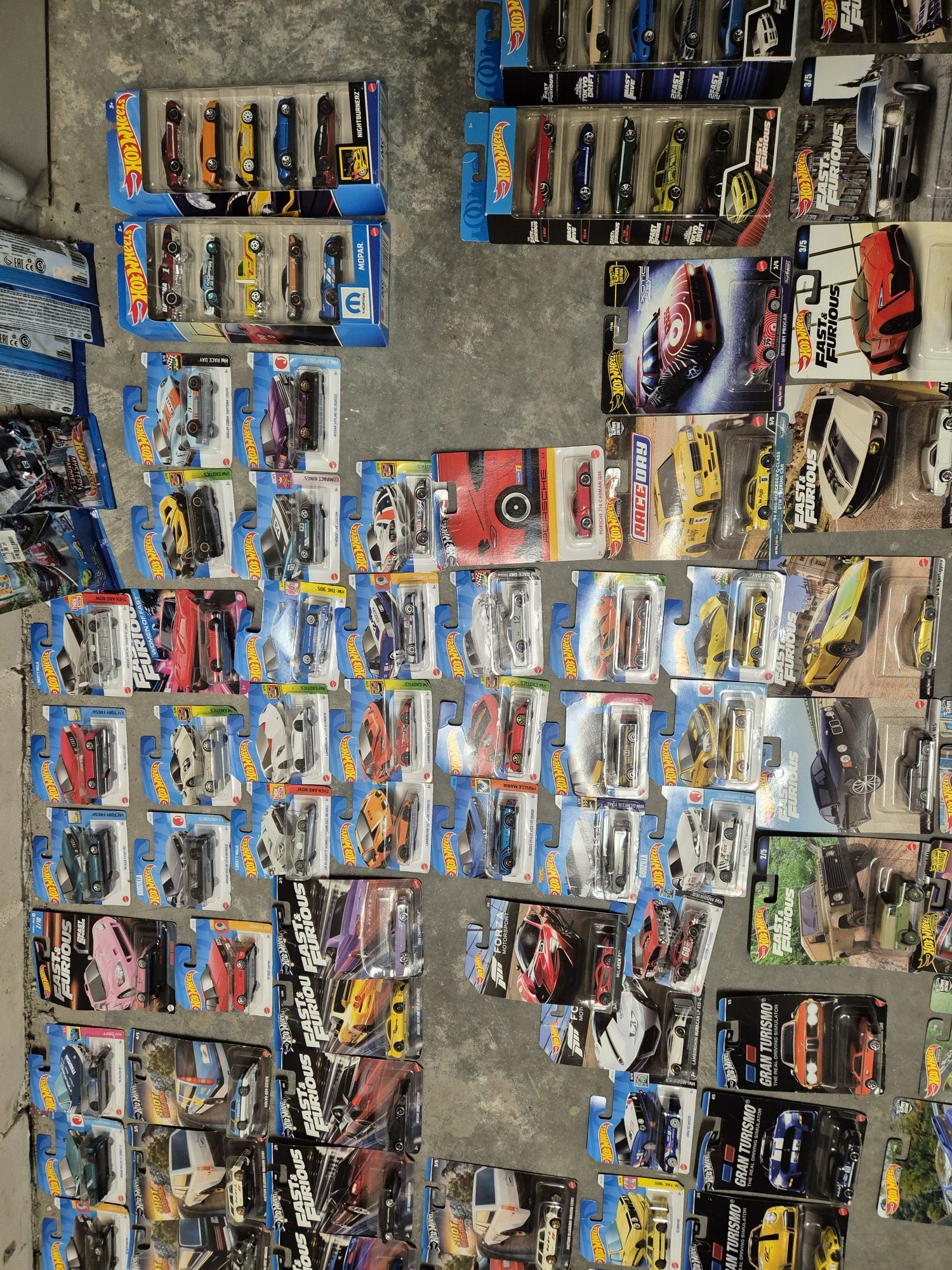 Sprzedam autka Hot wheels