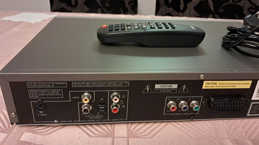 Leitor CD / DVD Yamaha DVD-S540