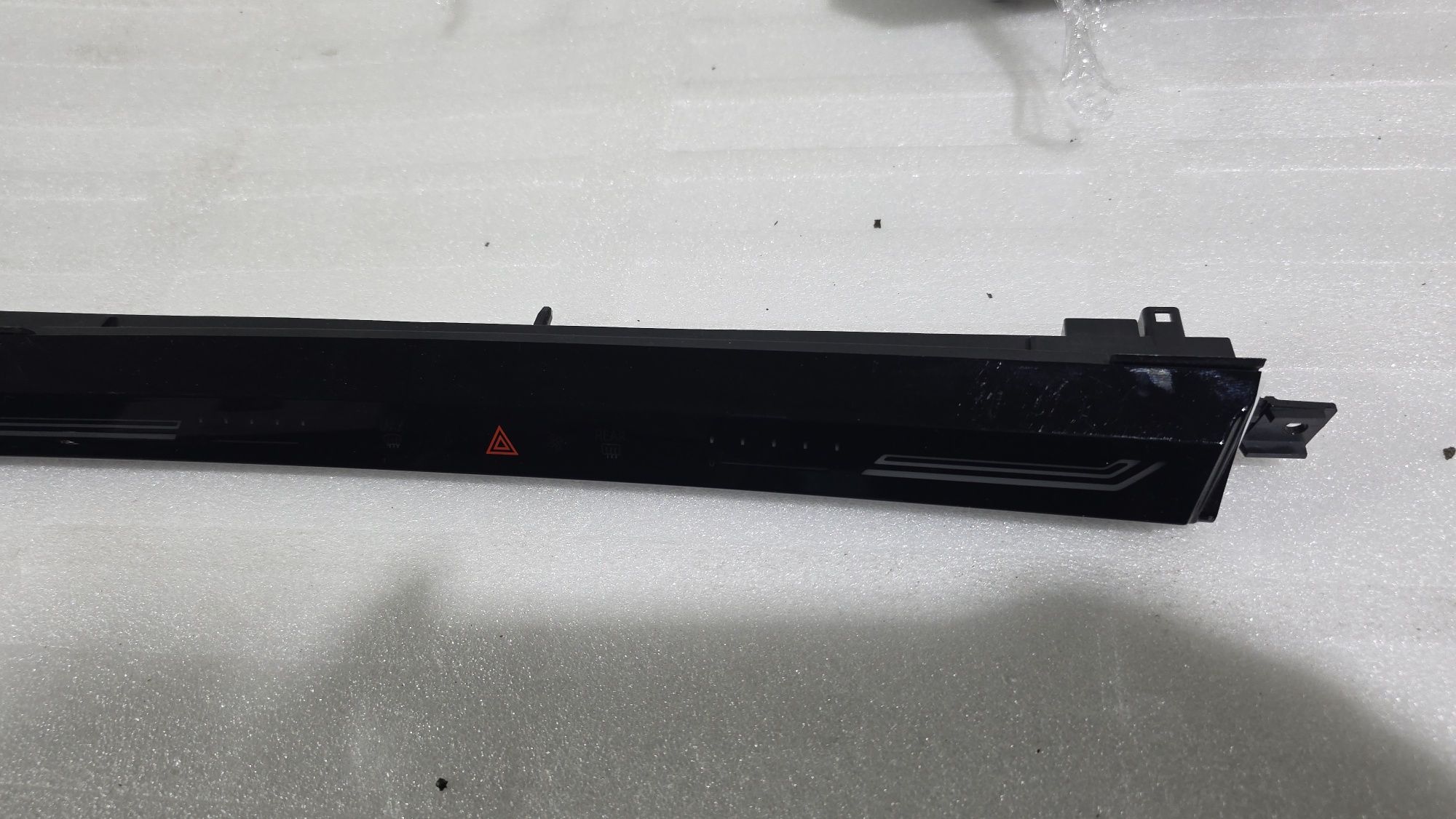 Panel klimatyzacji deski dotykowy bmw 5 V g60 g61