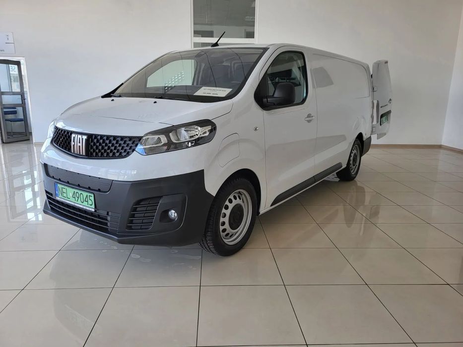 Fiat E-Scudo Furgon Lounge Maxi 136 KM 75 kWh  Samochód zarejestrowany na dealera, stan salonowy