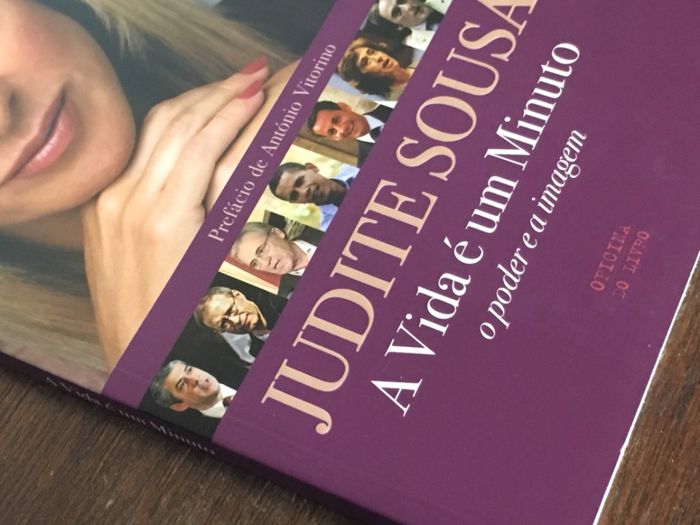 Livro A Vida é um Minuto de Judite Sousa