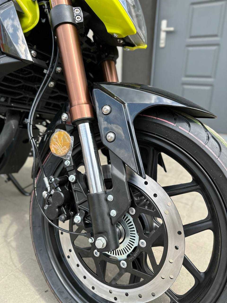 Мотоцикл Lifan KPS200