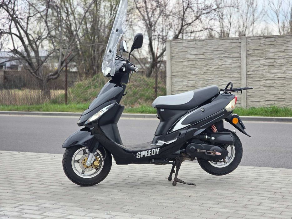 SKUTER v-clic na dowód bardzo dobry stan 50 4-suw szyba