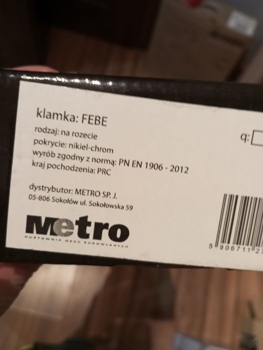 Zestaw klamek do drzwi na rozecie ambition