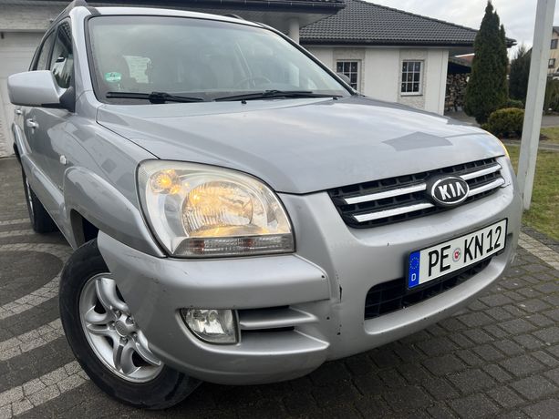 KIA Sportag 2,0 Benz. Alu 4/4 klimatro BEZWYPAD .2008R Skóry 140tys km