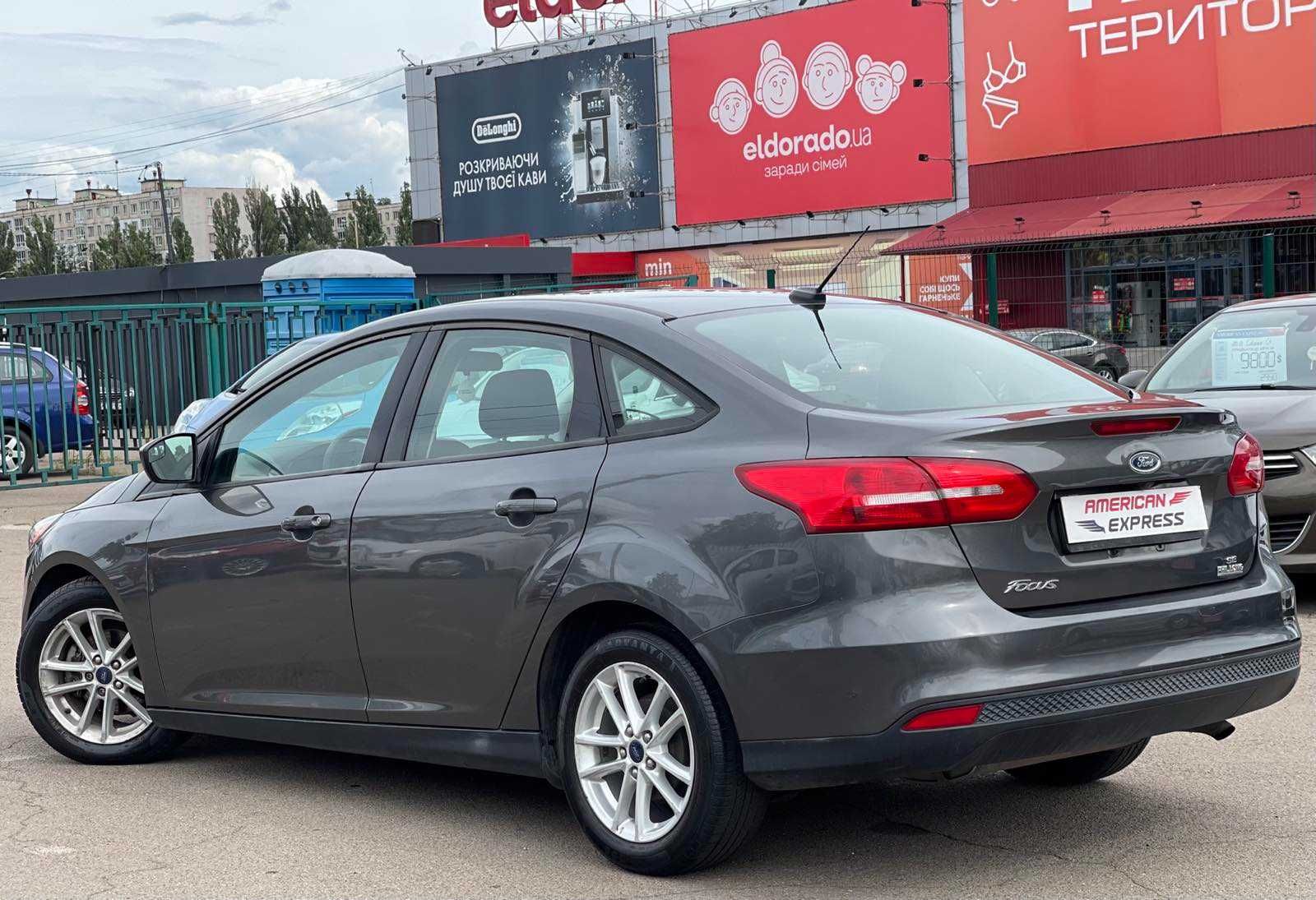 Ford Focus SE 2018 року