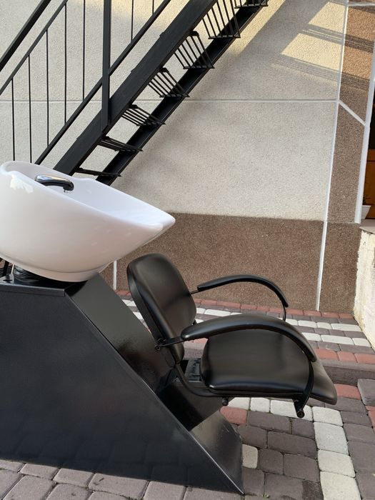 Продаю Перукарську мийку у чудовому стані