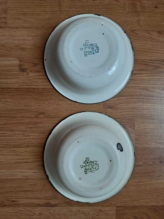 Емальовані миски