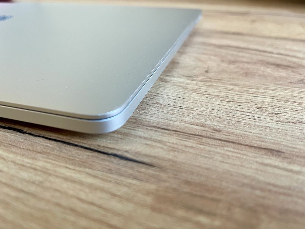 MacBook Pro 15” (Late 2016) | 16GB RAM | i7 | 9500 грн