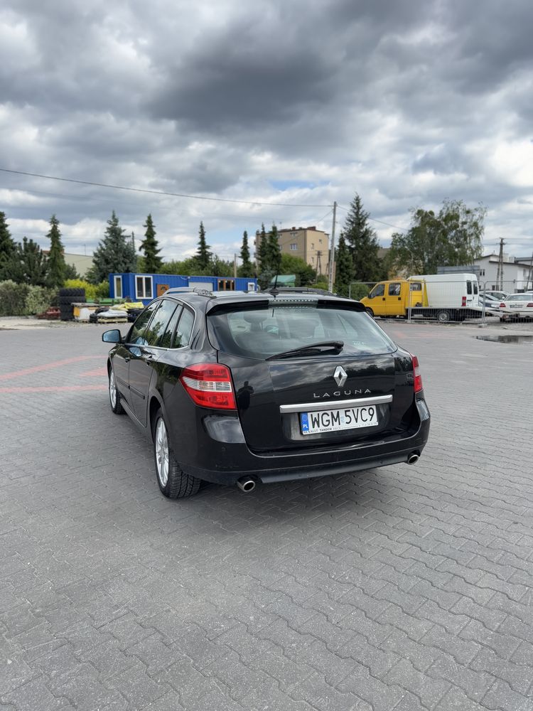 Autokomis TopCar! Renault Laguna ІІІ Initiale Paris 2.0 Diesel/Automat