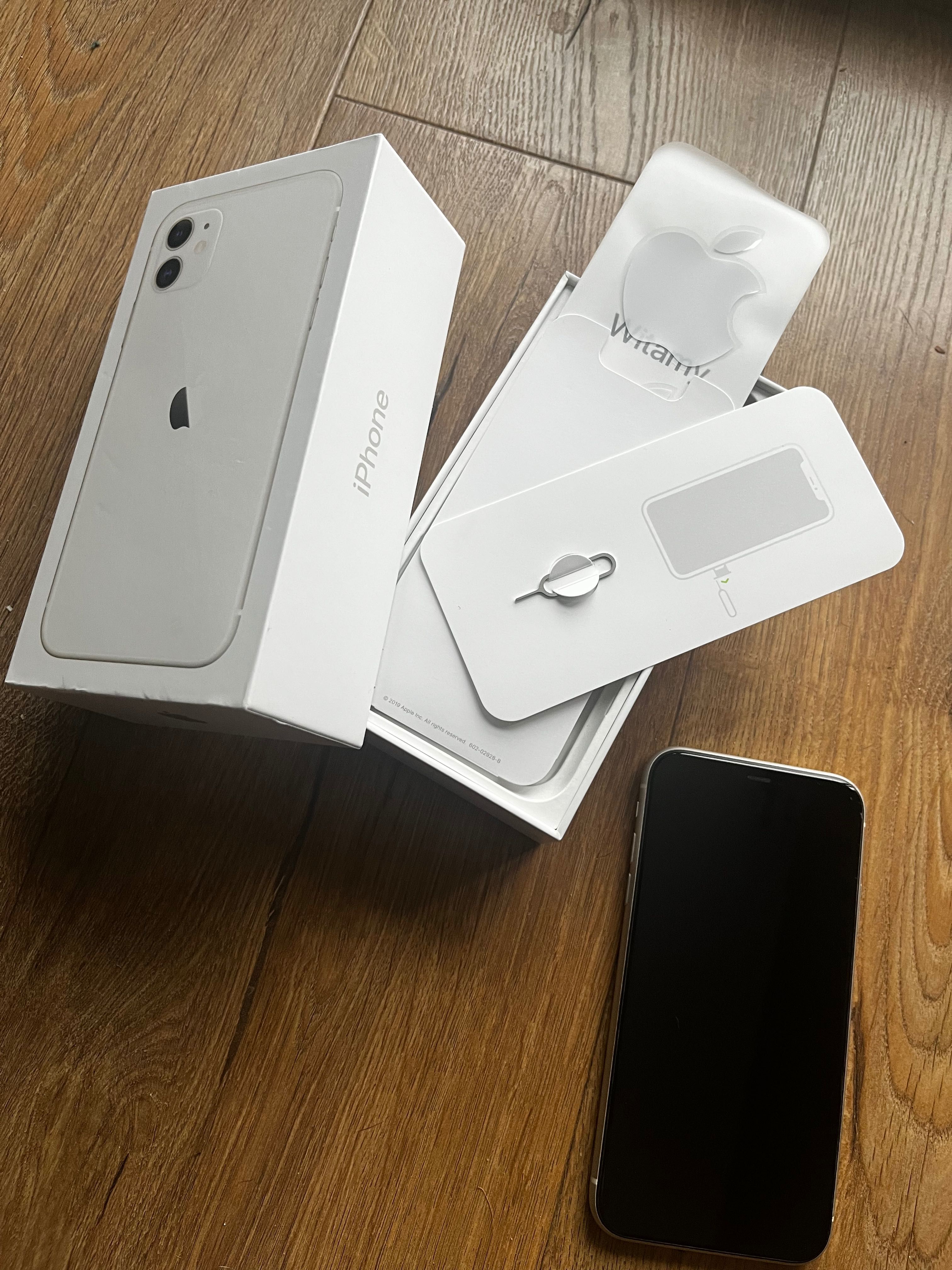 iPhone 11 biały 128GB