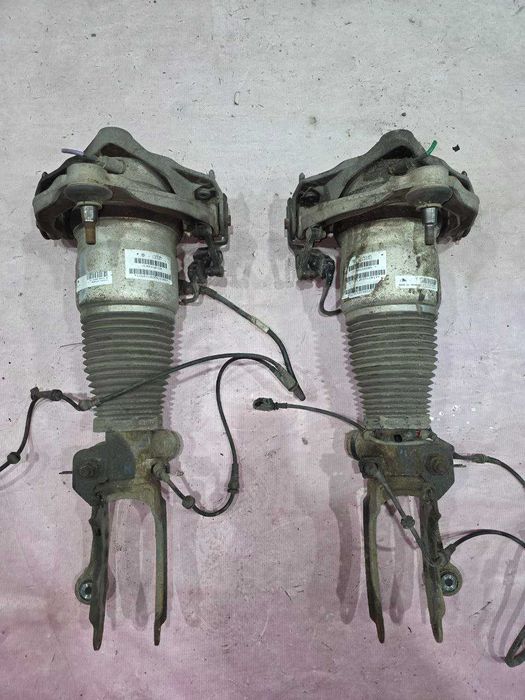 Пневмоподушка Audi Q7 4L (06-10) VW Touareg 7L8616040A