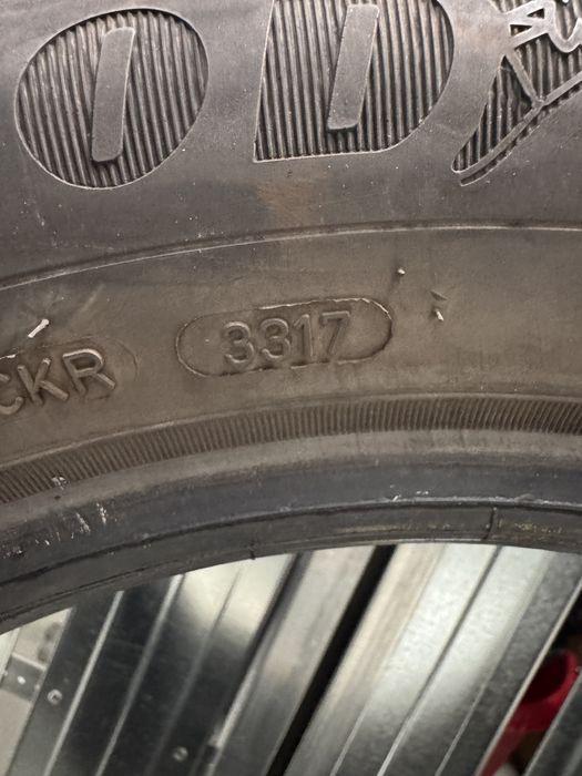 Зимові шини GOODYEAR 205/60 R16