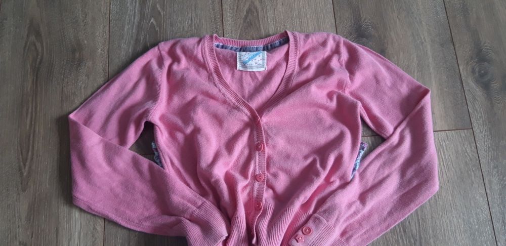 Krótki kombinezon i sweterek 146