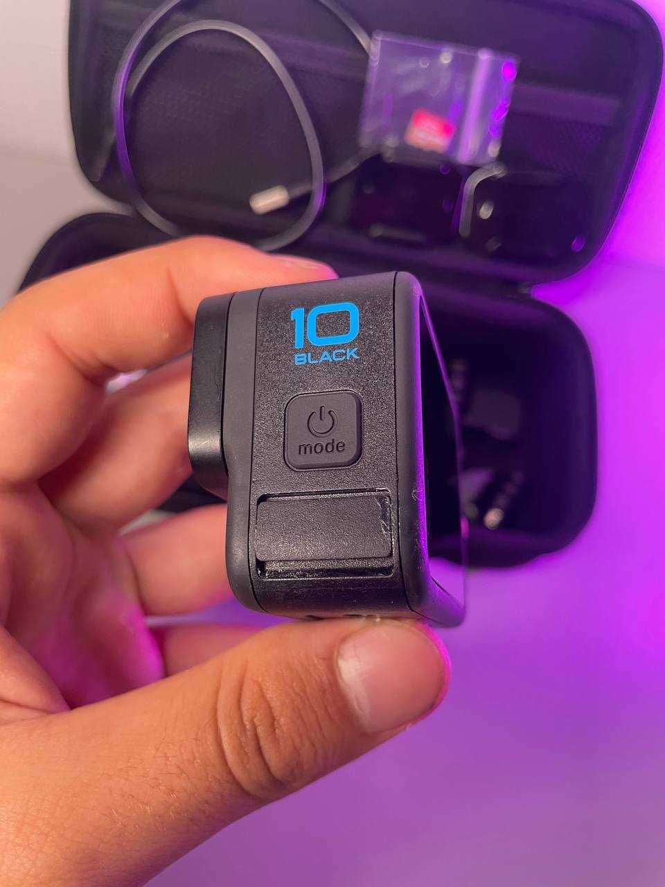 Екшн камера GoPro HERO10 Black з комплектом