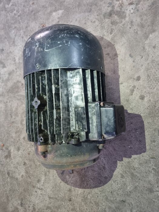 Silnik elektryczny 4kW 2900obr do pompy hydraulicznej
