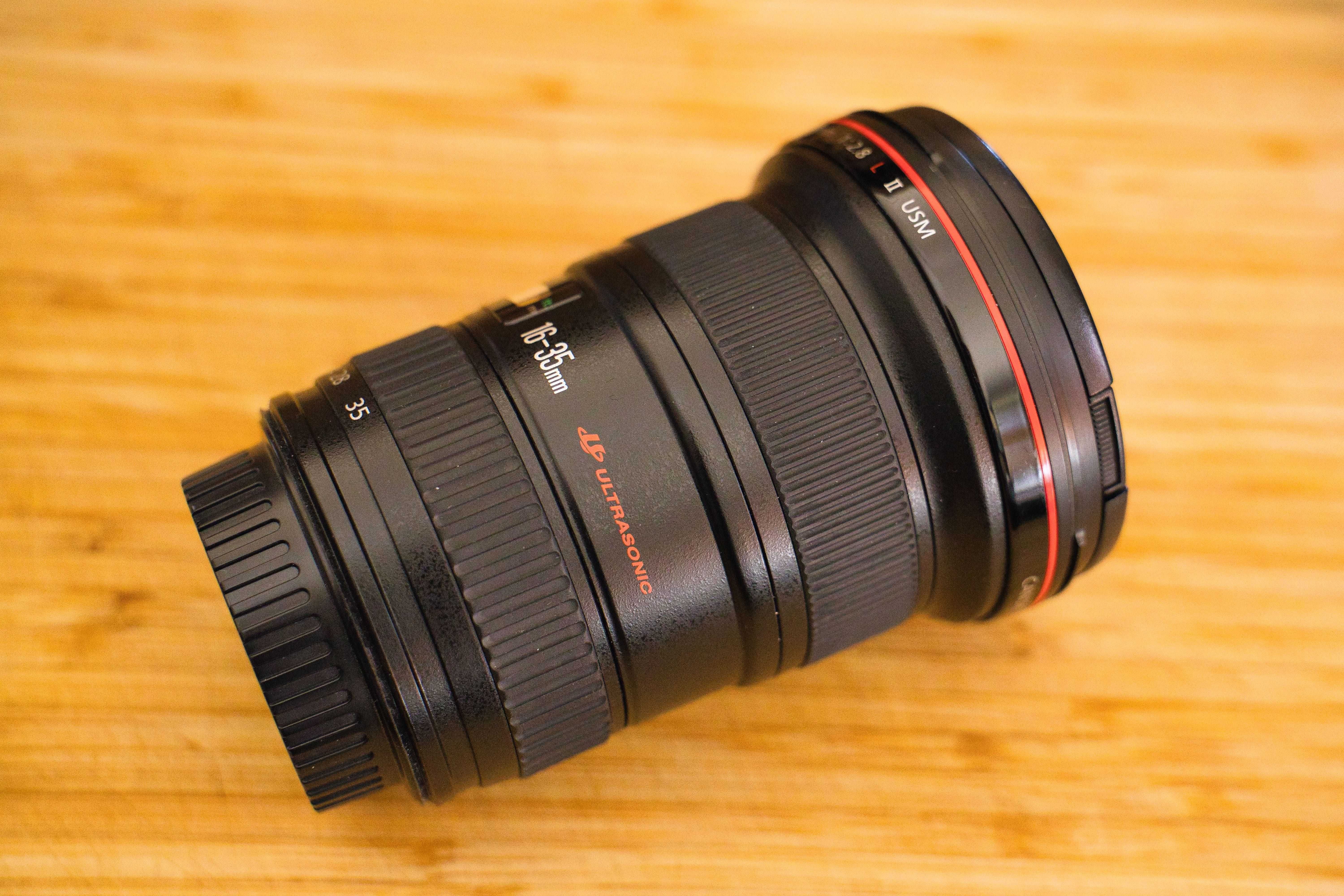 Canon EF16-35 f/2.8 L II - stan bardzo dobry +