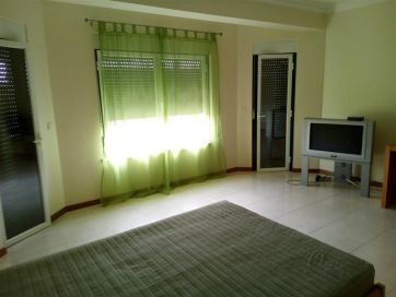 Quarto para alugar Praias do Sado IPS
