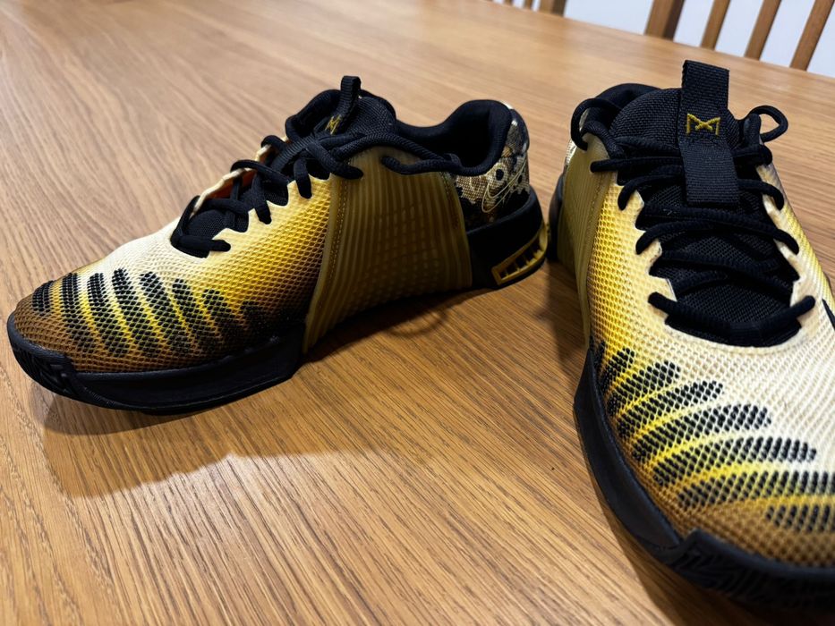 Nike Metcon — tamanho 41 (260 mm) — em bom estado