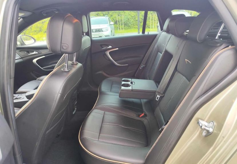 Opel Insignia 2014 дизель 2.0 CDTI 4x4 Country Tourer