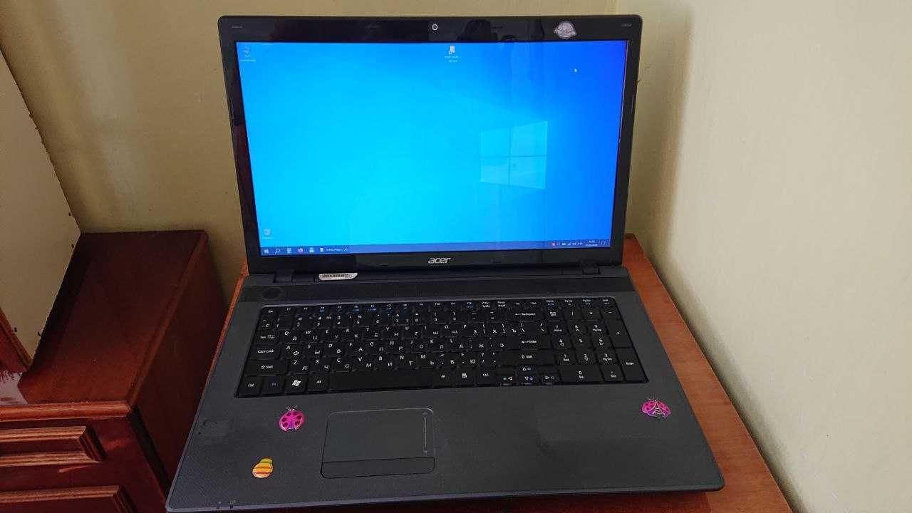 Ноутбук ACER Aspire 7739Z: 17,3”, Pentium P6200, ОЗУ 8Гб, HDD 500Гб