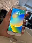 iPhone 8 ; 64 gb relefon