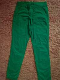 Bawełniane spodnie Esprit S/M zielone