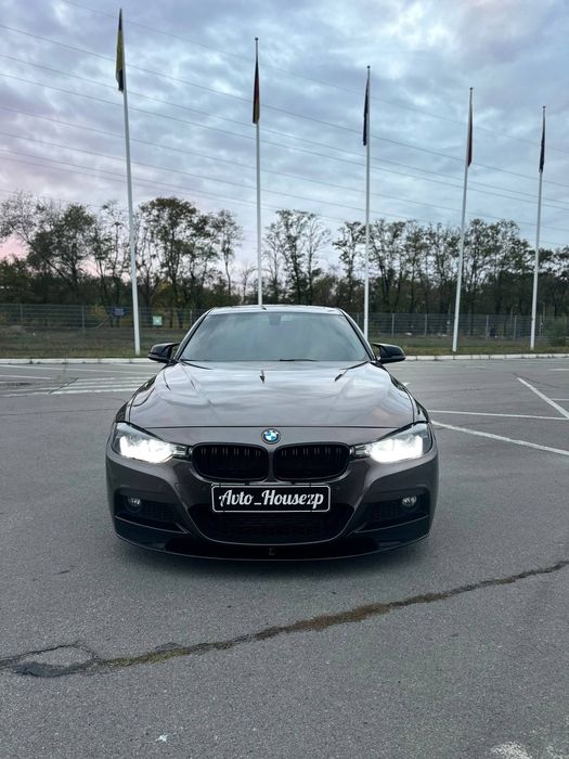 Продам BMW F30 328i