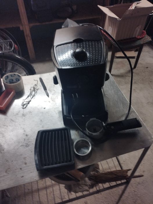 кавоварка Делонджи в рабочему стани