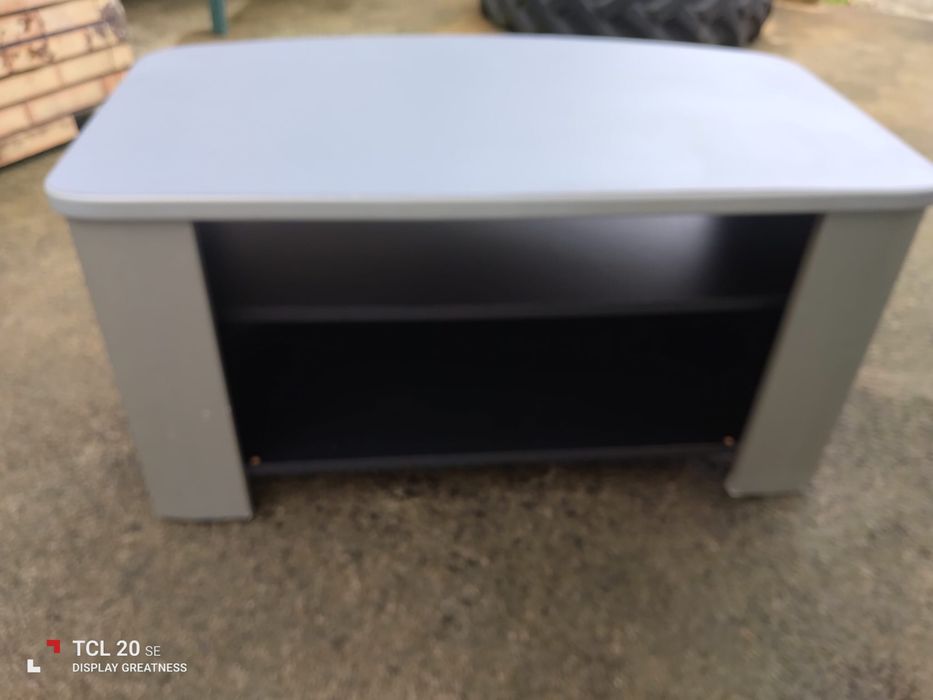 Mesinha de apoio com rodinhas