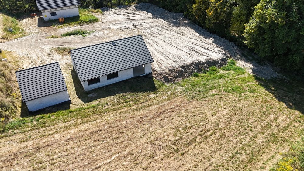 Dom 168 m + garaz 49 m