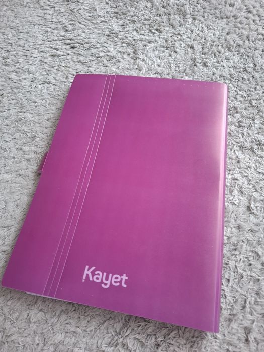 Nowa teczka a4 na zatrzask