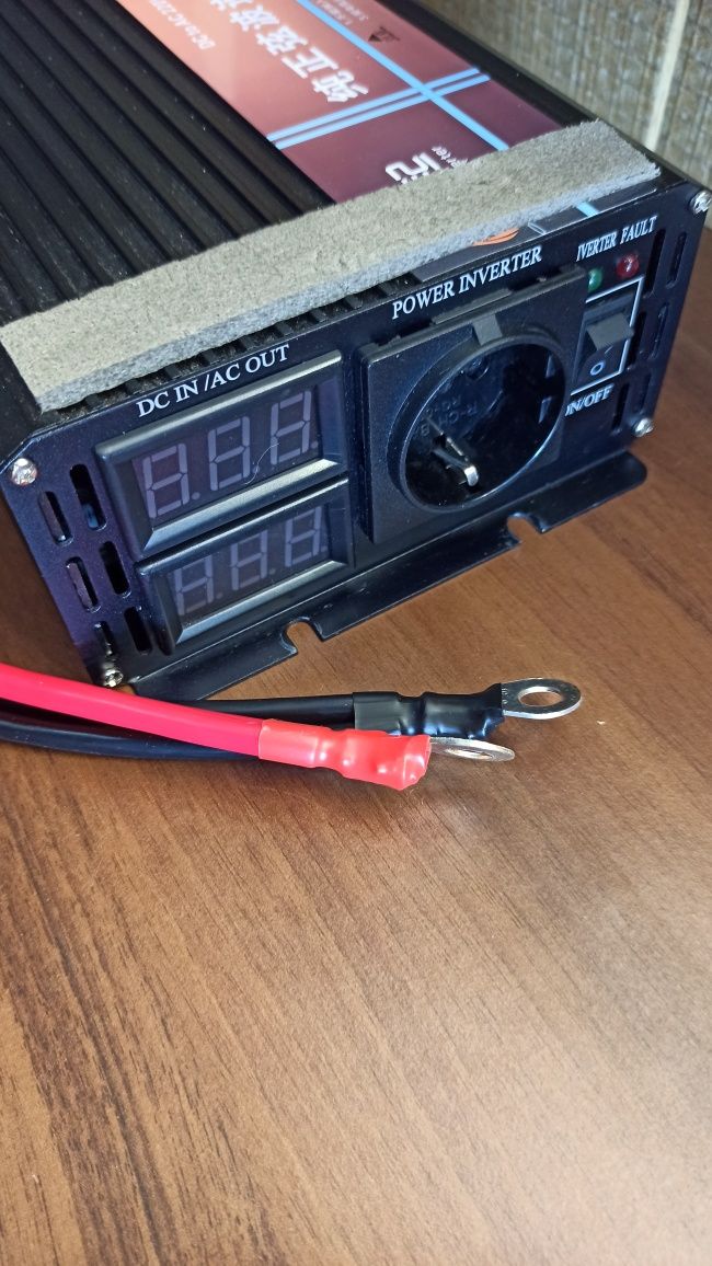 Перевірений інвертор 12-220V 2500W, який вартий цих грошей!