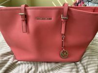 Michael kors jet set travel