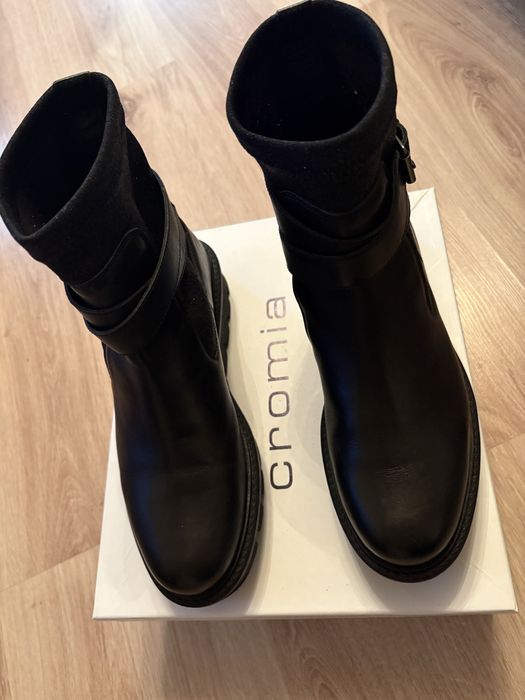 Продам шкіряні черевики Cromia