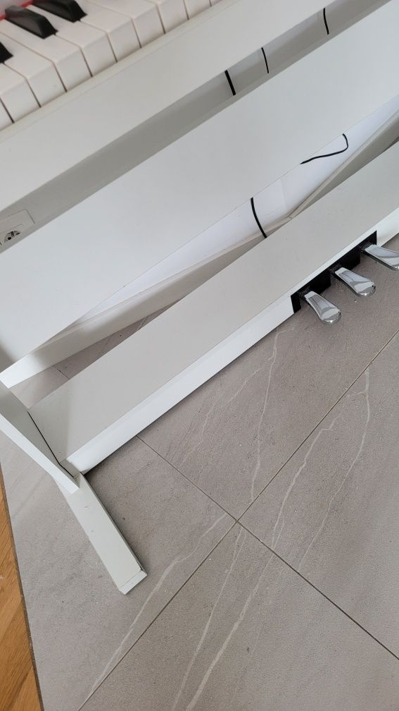 Pianino cyfrowe Alesis Virtue - białe