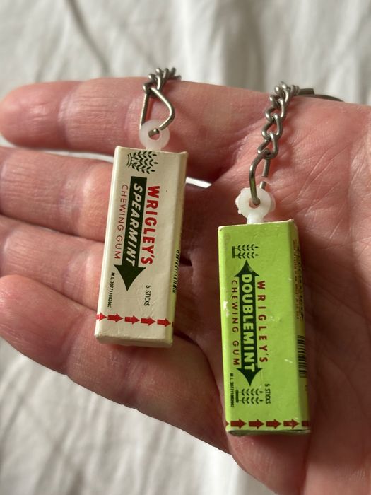 Gumy do żucia Wrigley’s Spearmint 2 breloki breloczki z dzieciństwa