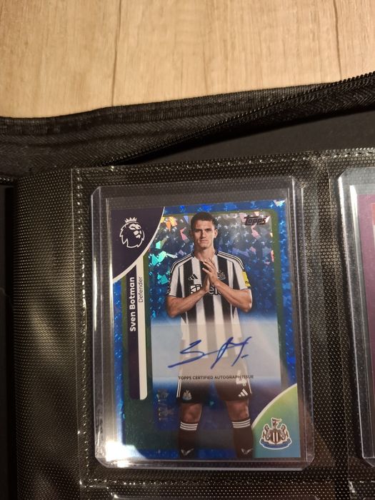 Karty piłkarskie z autografem