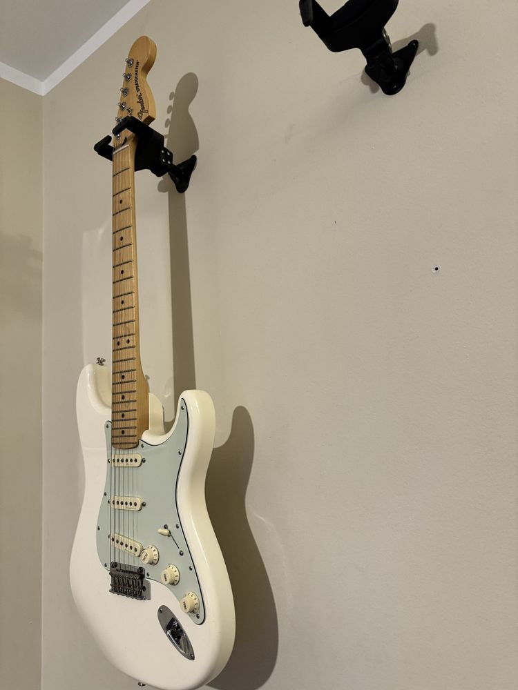 Fender Deluxe Roadhouse Stratocaster Noiseless 2016 z kolekcji Luxona
