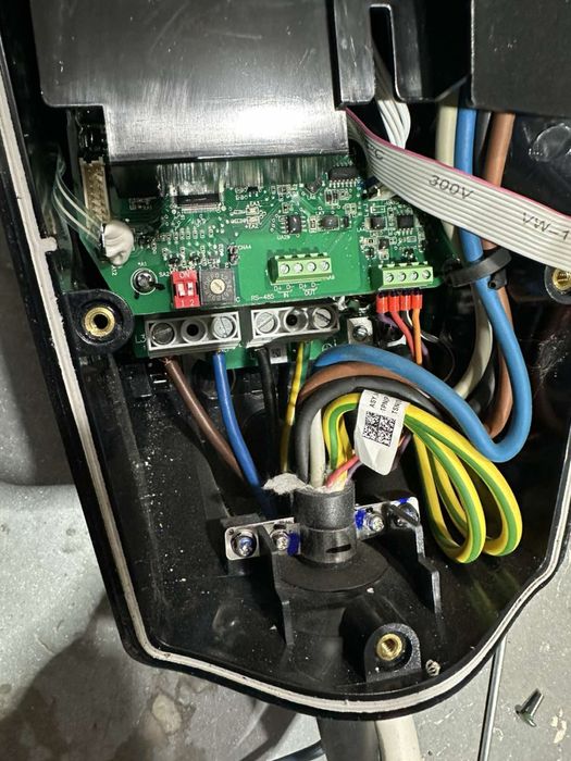 Продам бистру зарядку ТЕСЛА