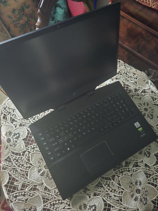 HP Omen17  i5 RTX2070 polecam!