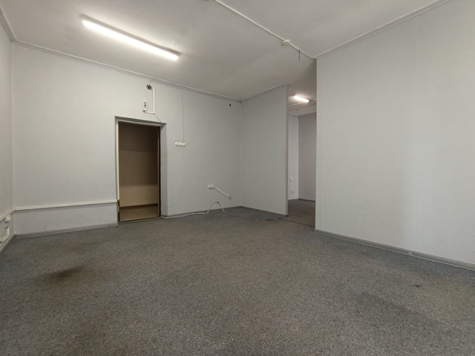 Без комісії | 1й поверх | 37 м² | Шулявка, Гарматна, Вацвала Гавела