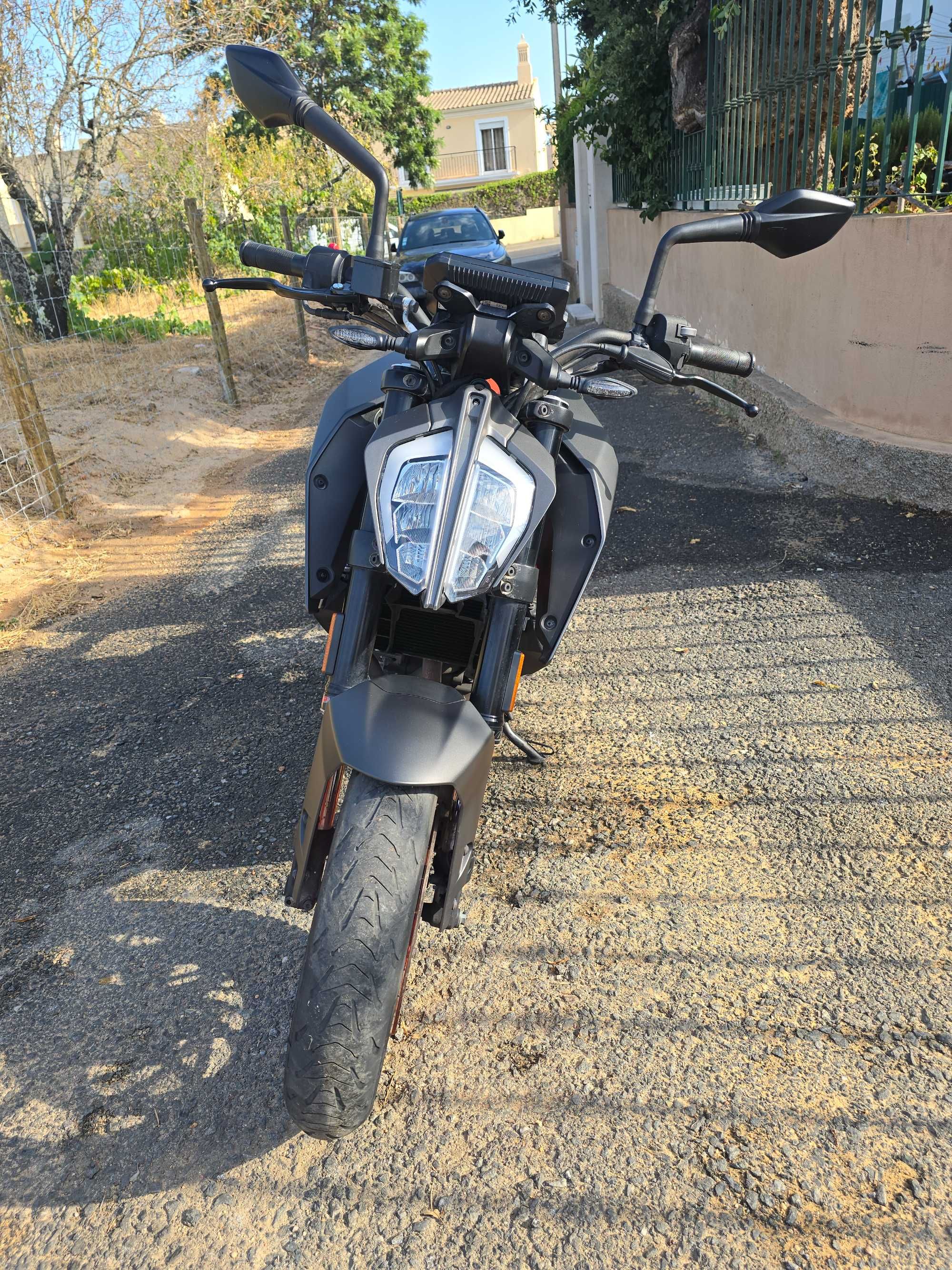 KTM Duke 125 / como nova