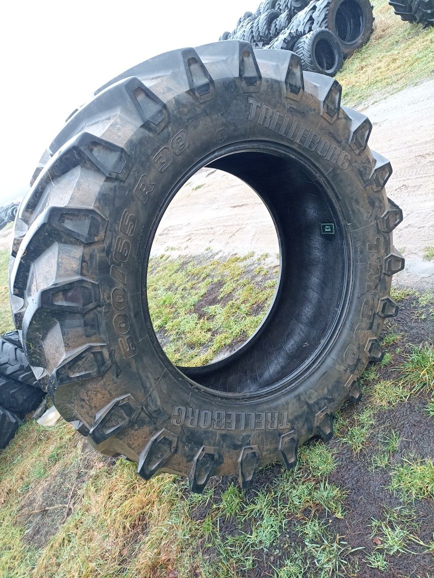 Wzmocniona opona TRELLEBORG TM 800  600/65 R - 38 stan Bardzo Dobry