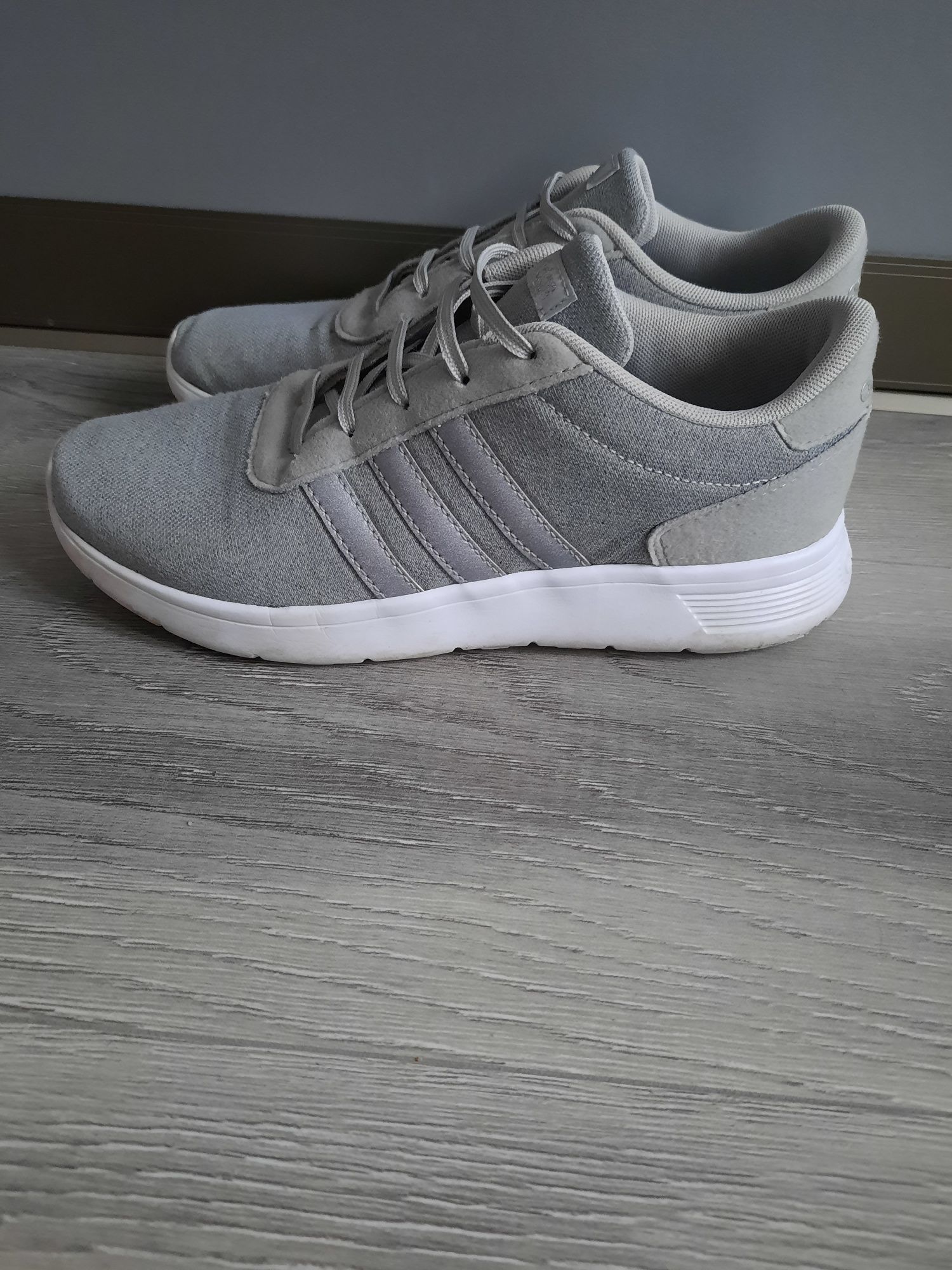 Buty szare adidas