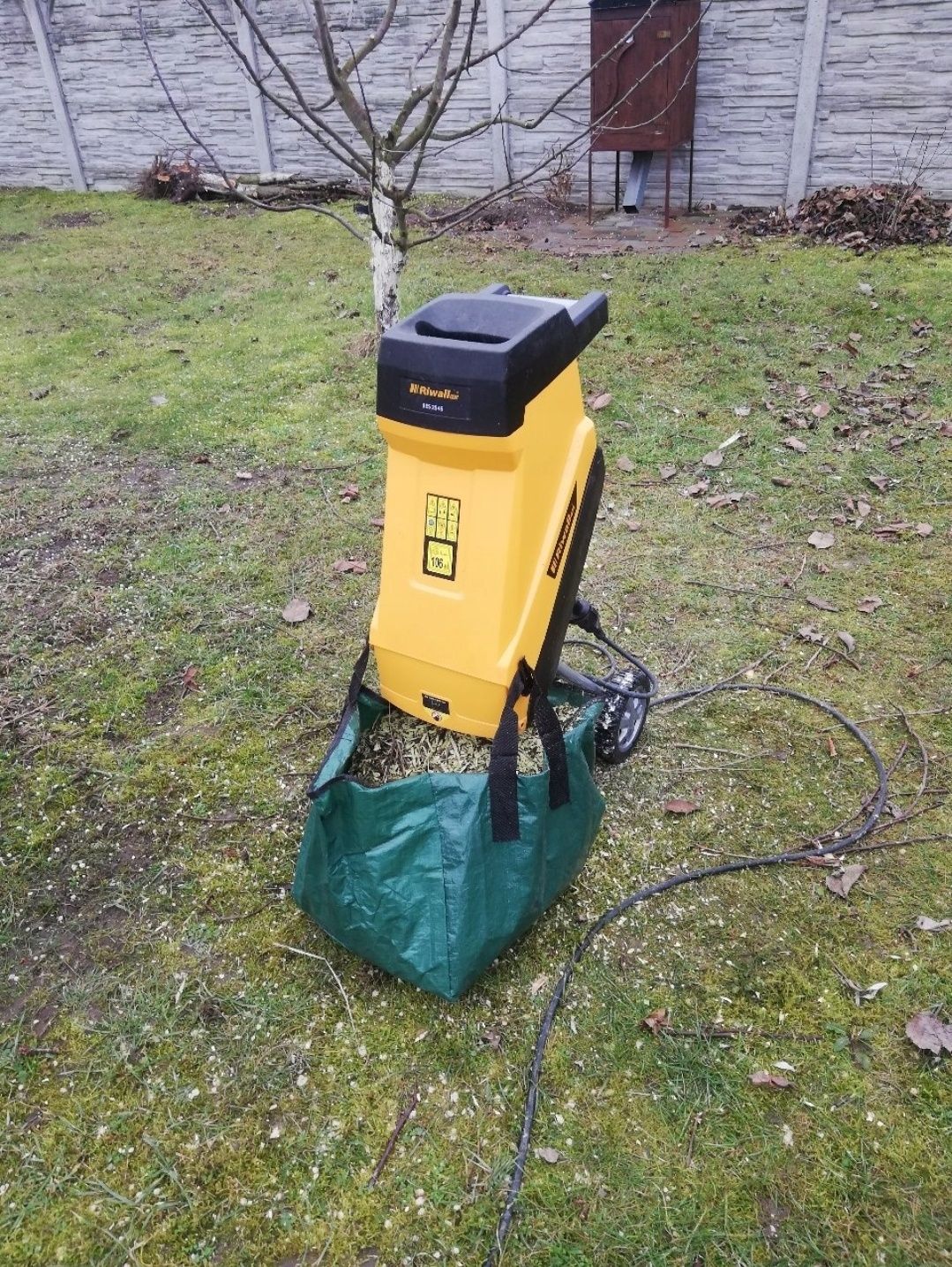 ROZDRABNIACZ elektryczny gładkolufowy RĘBAK DO GAŁĘZI 3500 W WYDAJNY